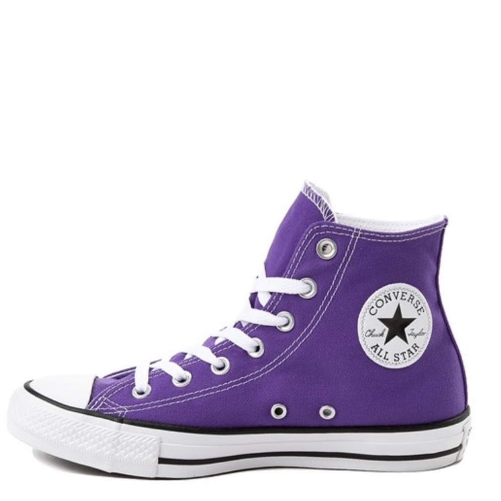 Converse Chuck Taylor Sneaker in Purple